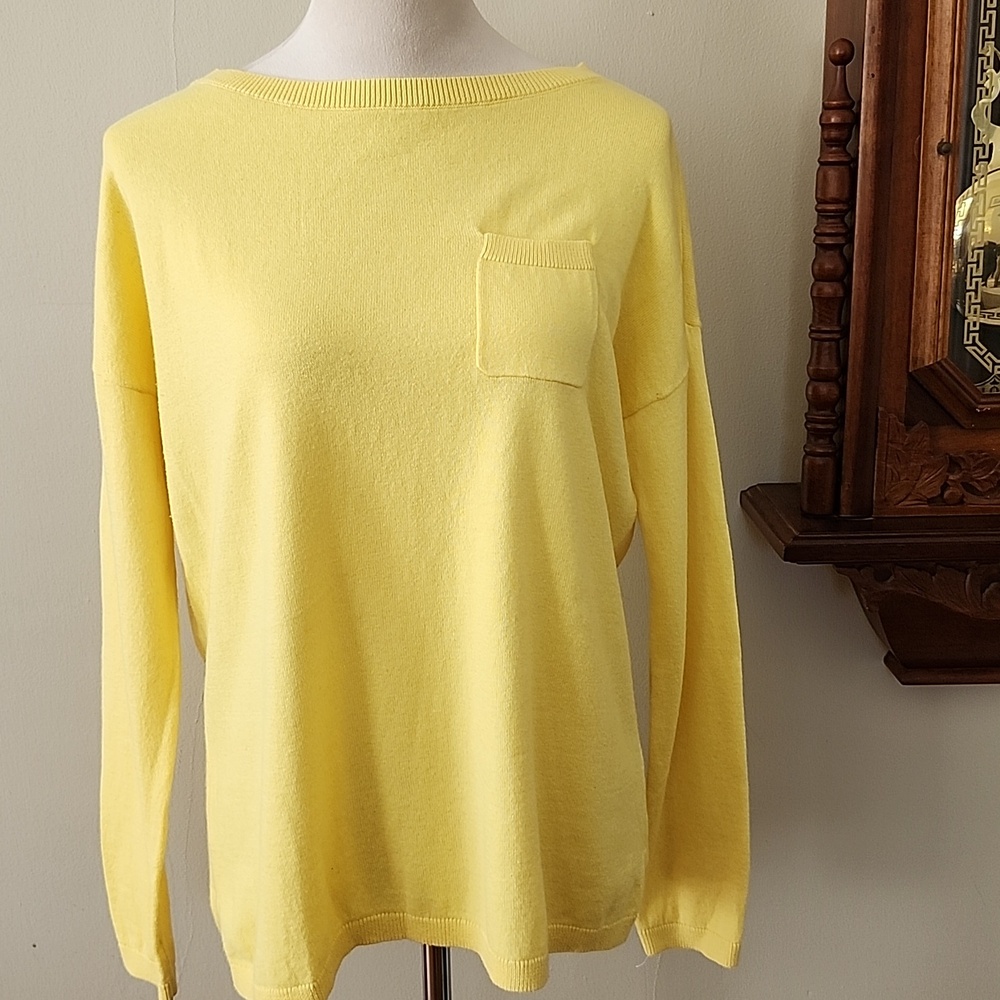 TALBOTS  WOOL/CASHMERE blend  Lightweight Crewneck Sweater, M